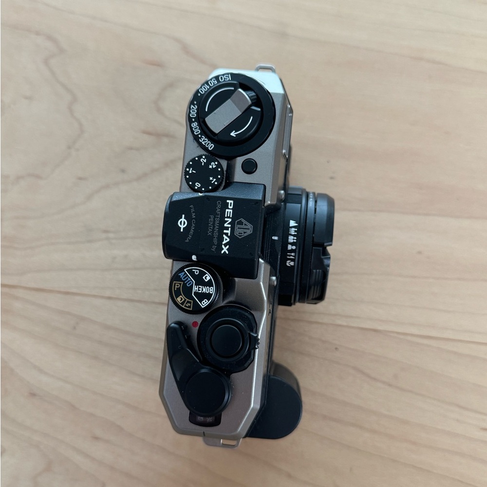 Pentax 17 Film Camera - Black & Silver - Picture 4 of 8